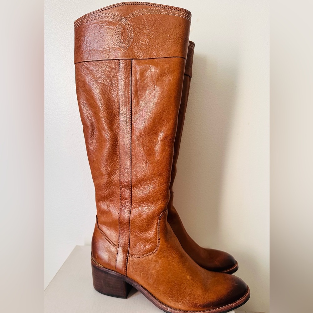 Donald J. Pliner Leather Boots